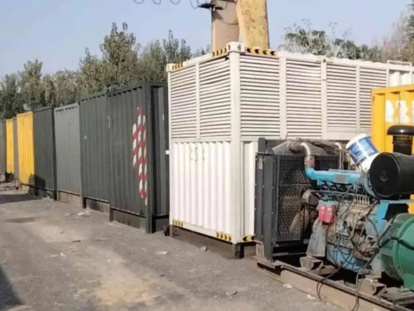 民乐200KW柴油发电机机组每小时油耗是多少？